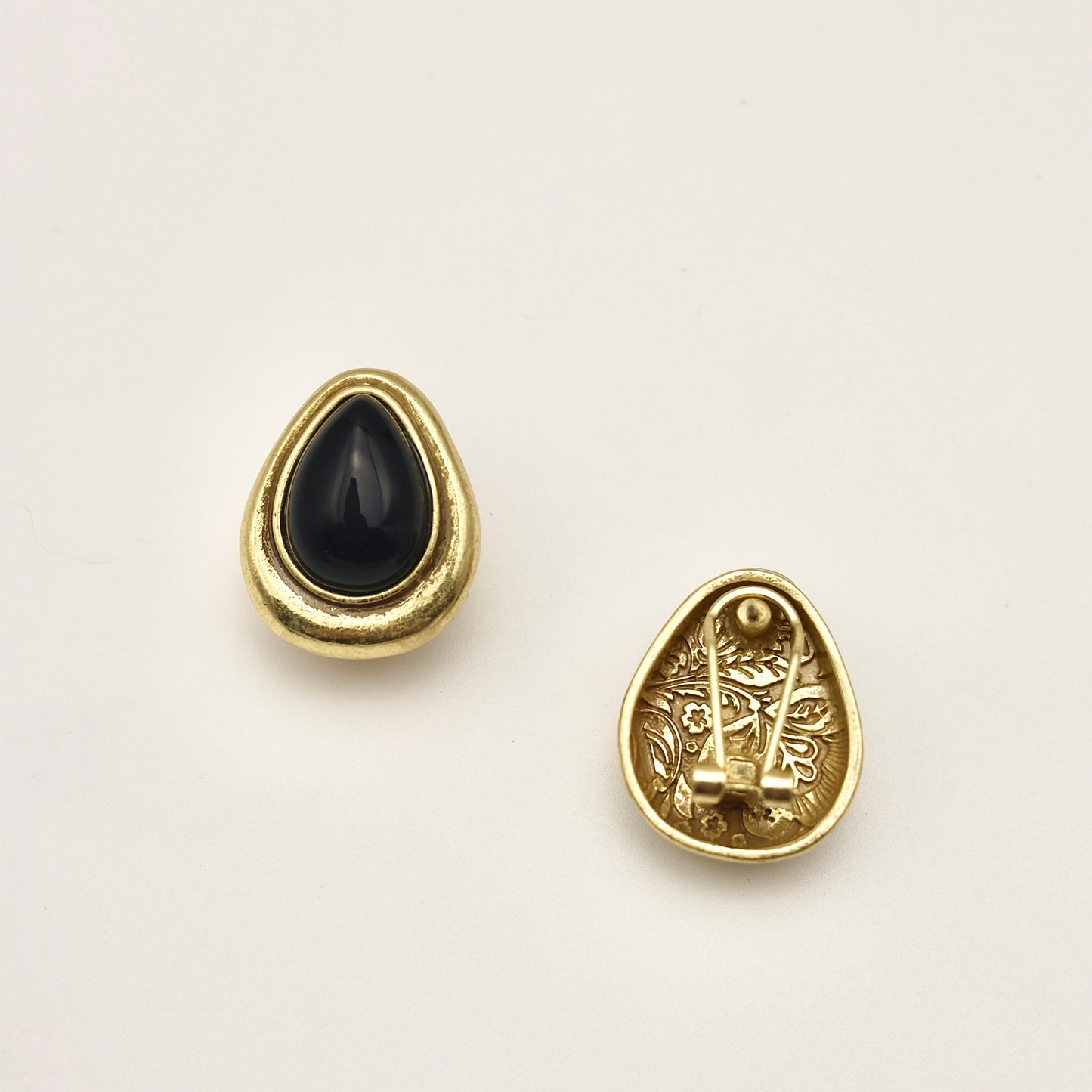 Black Glass Teardrop Vintage Gold Earrings