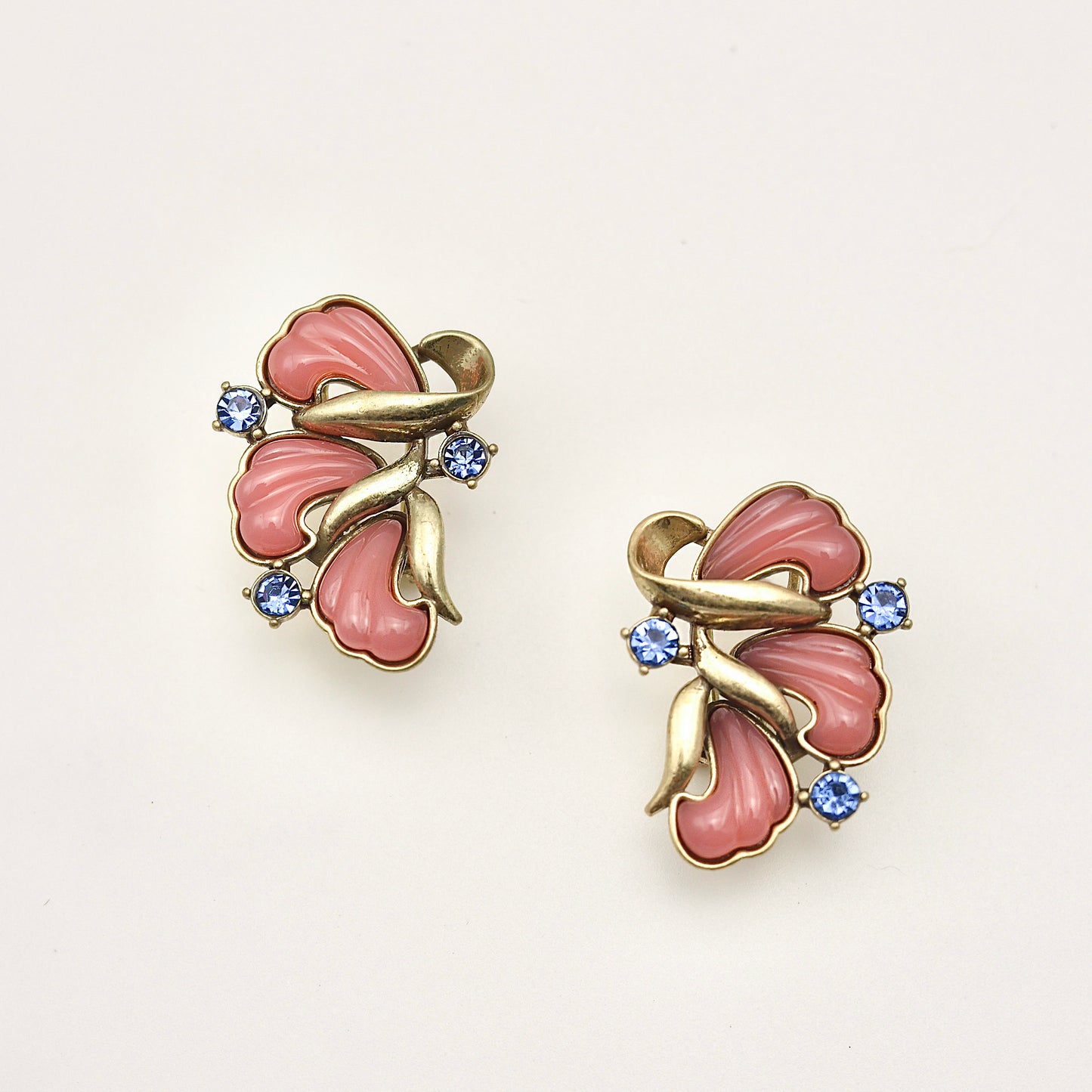 Three-Petal Pink Crystal & Gold Leaf Vintage Gold Earrings