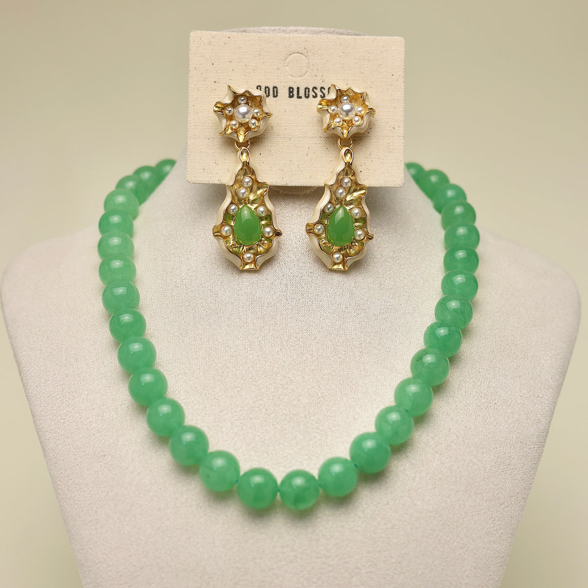 Lotus Pond · Green Agate Set