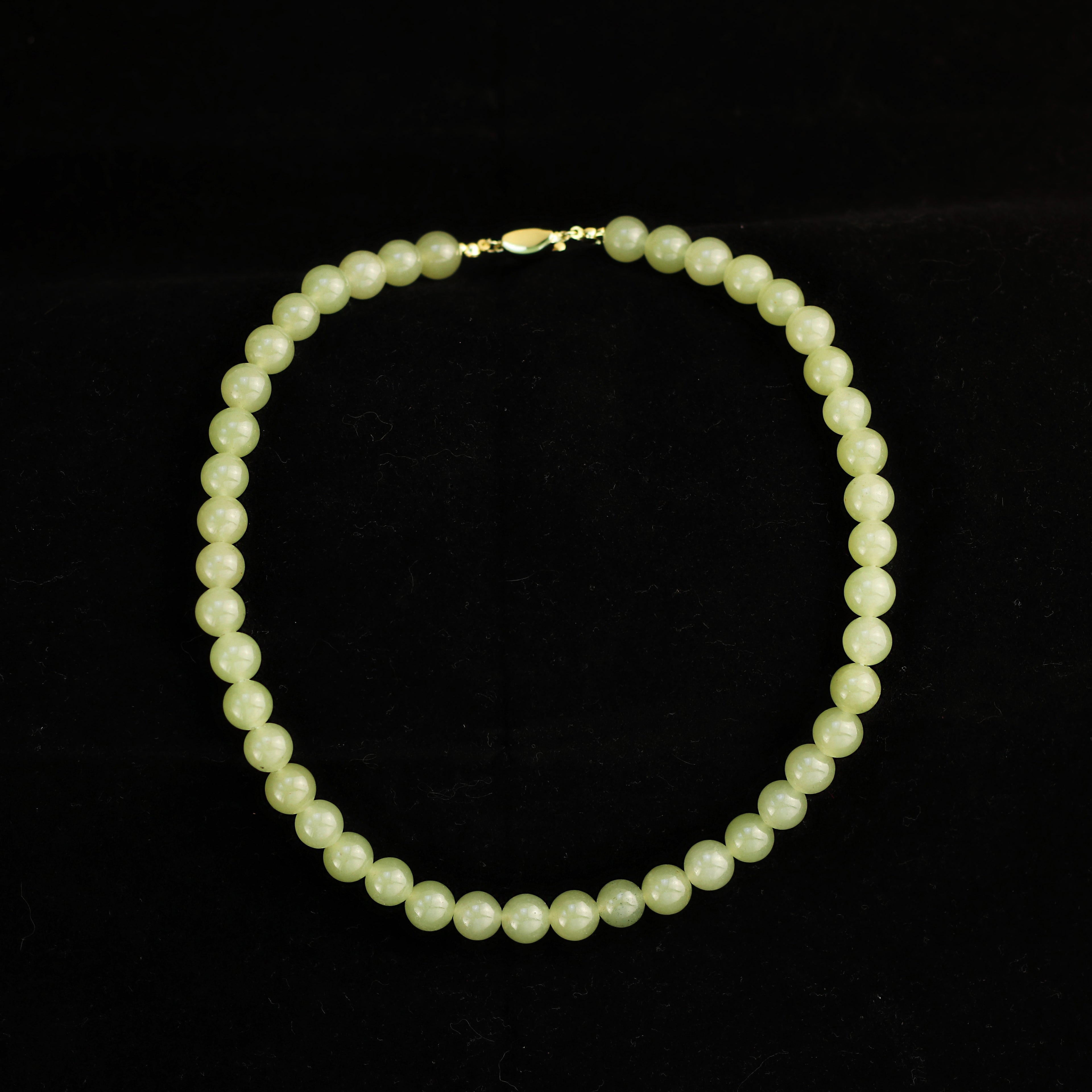 Spring Sprout · Grass Green Agate Necklace
