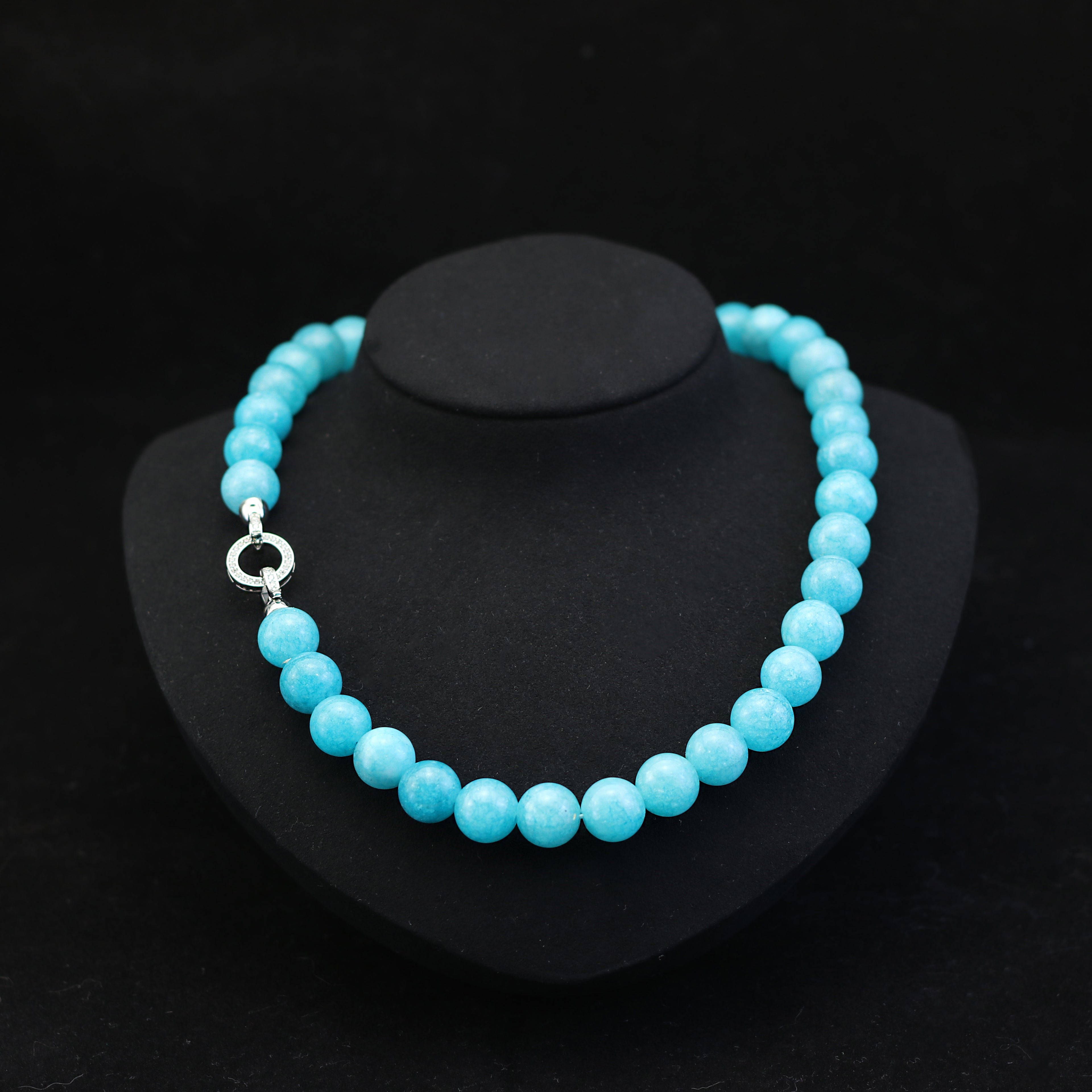 Summer Lake · Turquoise Natural Stone Necklace
