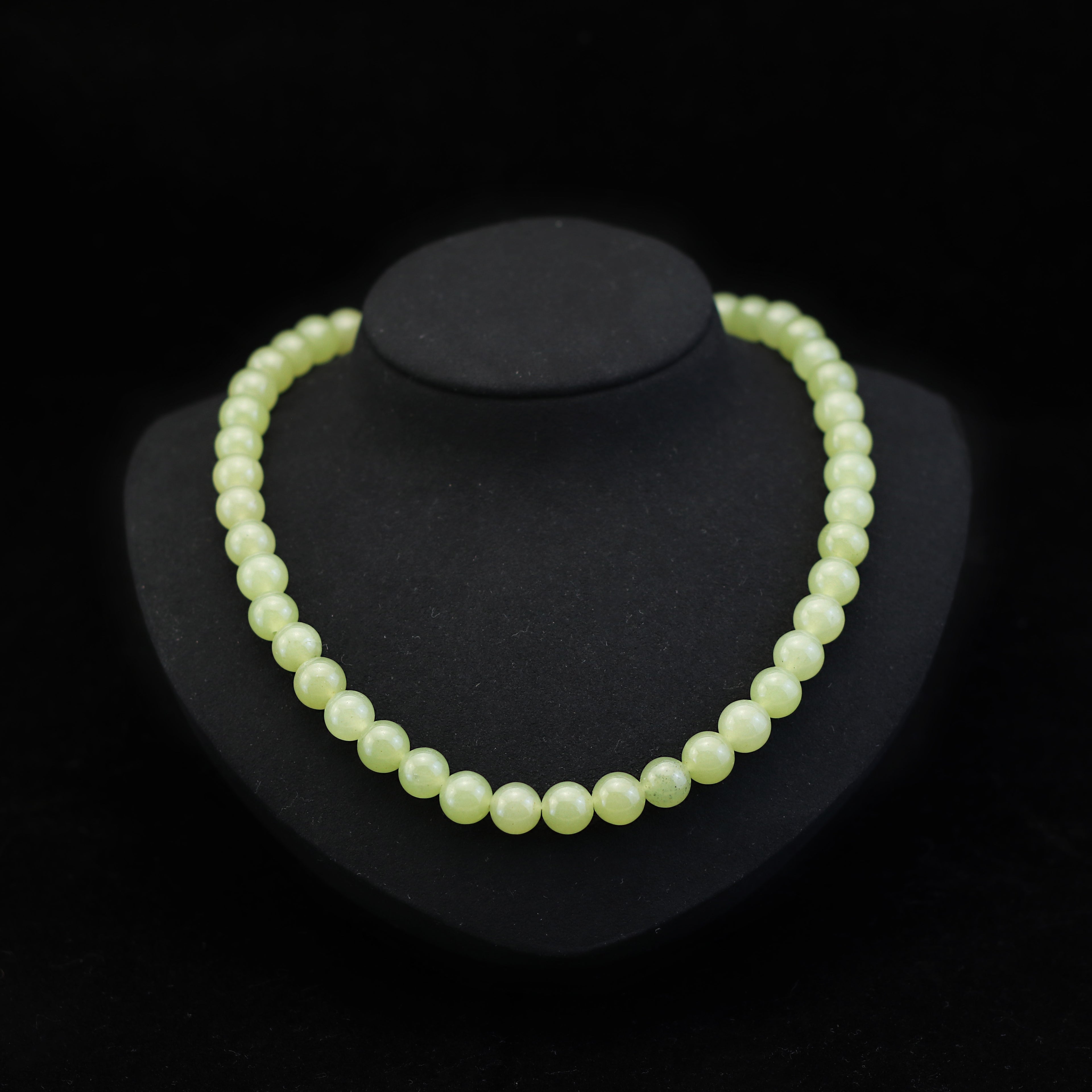 Spring Sprout · Grass Green Agate Necklace